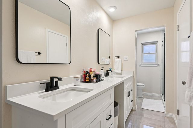 2106 Avalon Lane, Arlington, TX 76014