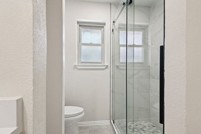 2106 Avalon Lane, Arlington, TX 76014