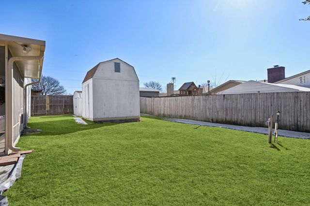 2106 Avalon Lane, Arlington, TX 76014