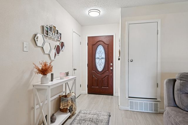 2106 Avalon Lane, Arlington, TX 76014