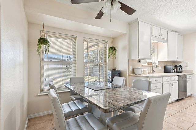 2106 Avalon Lane, Arlington, TX 76014