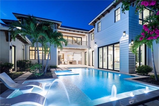 774 GOLF DR, Naples, FL 34102