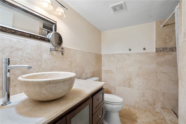 855 Dahlia Lane 102, Vero Beach, FL 32963