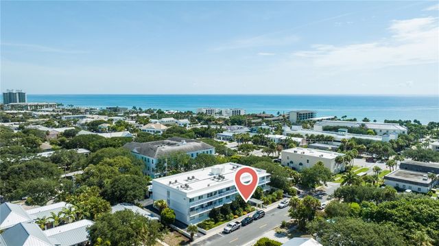 855 Dahlia Lane 102, Vero Beach, FL 32963