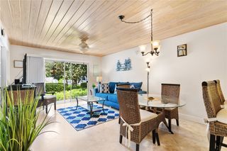 855 Dahlia Lane 102, Vero Beach, FL 32963