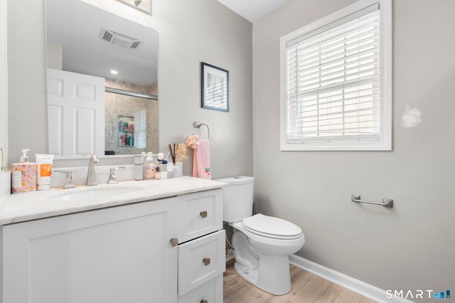 9 Columbus Avenue, Greenwich, CT 06830