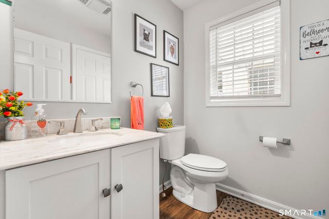 9 Columbus Avenue, Greenwich, CT 06830