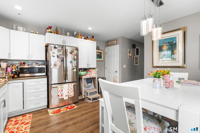 9 Columbus Avenue, Greenwich, CT 06830