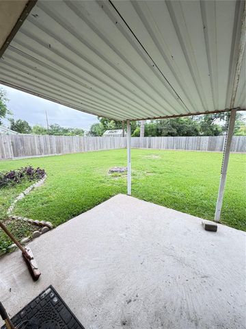 7007 Pine Grove Drive, Houston, TX 77092