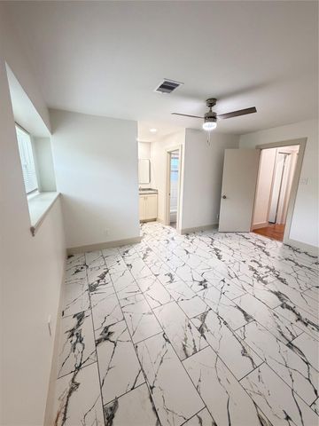 7007 Pine Grove Drive, Houston, TX 77092