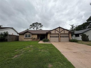 7007 Pine Grove Drive, Houston, TX 77092