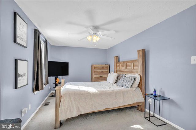 195 VILLA KNOLL CT, Sicklerville, NJ 08081