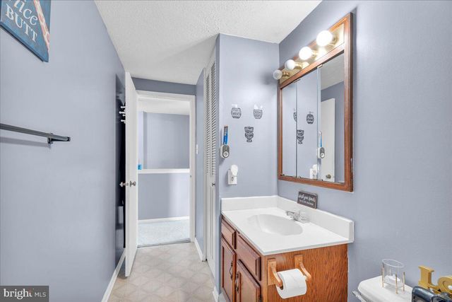 195 VILLA KNOLL CT, Sicklerville, NJ 08081