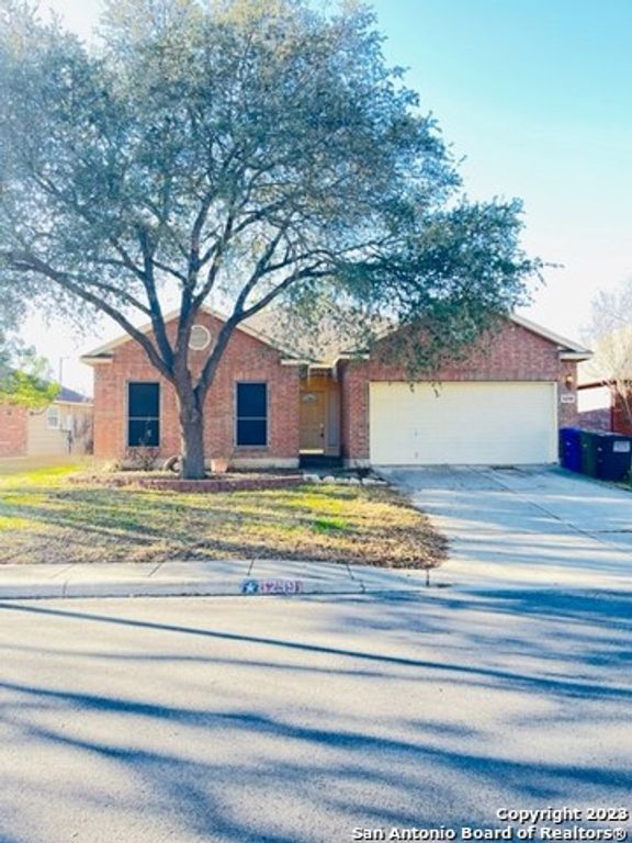 6239 PARKLAND OAKS DR, San Antonio, TX 78240