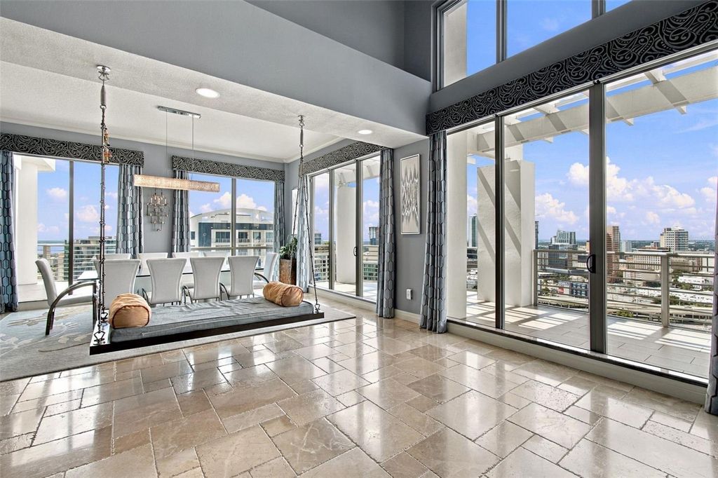 Image 16 of property listing at 1209 E CUMBERLAND AVENUE 2901, Tampa, FL 33602