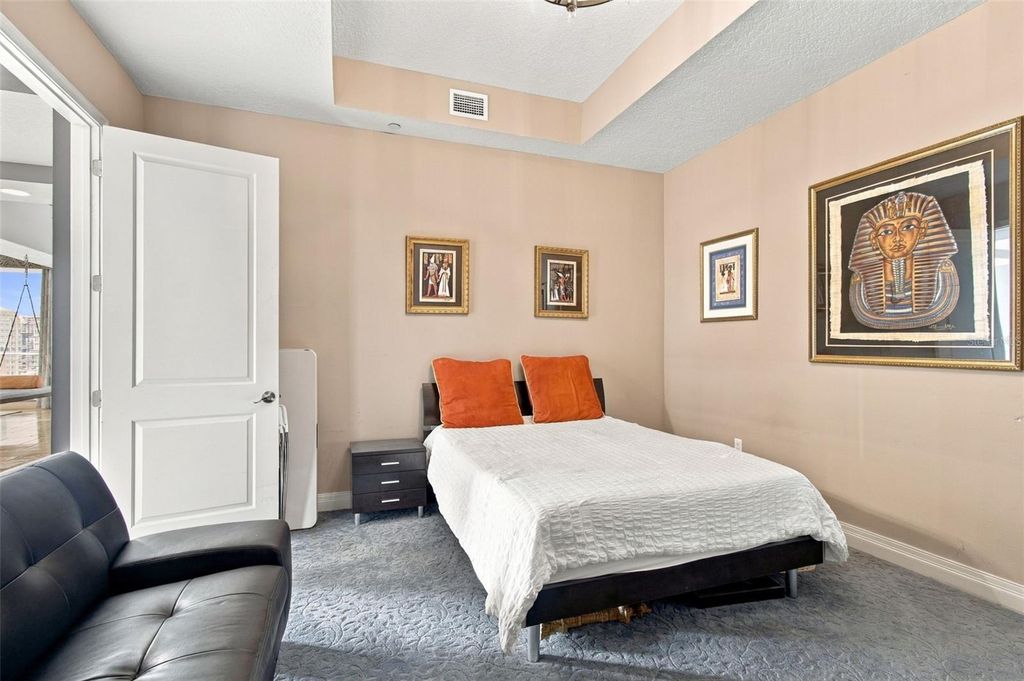 Image 21 of property listing at 1209 E CUMBERLAND AVENUE 2901, Tampa, FL 33602