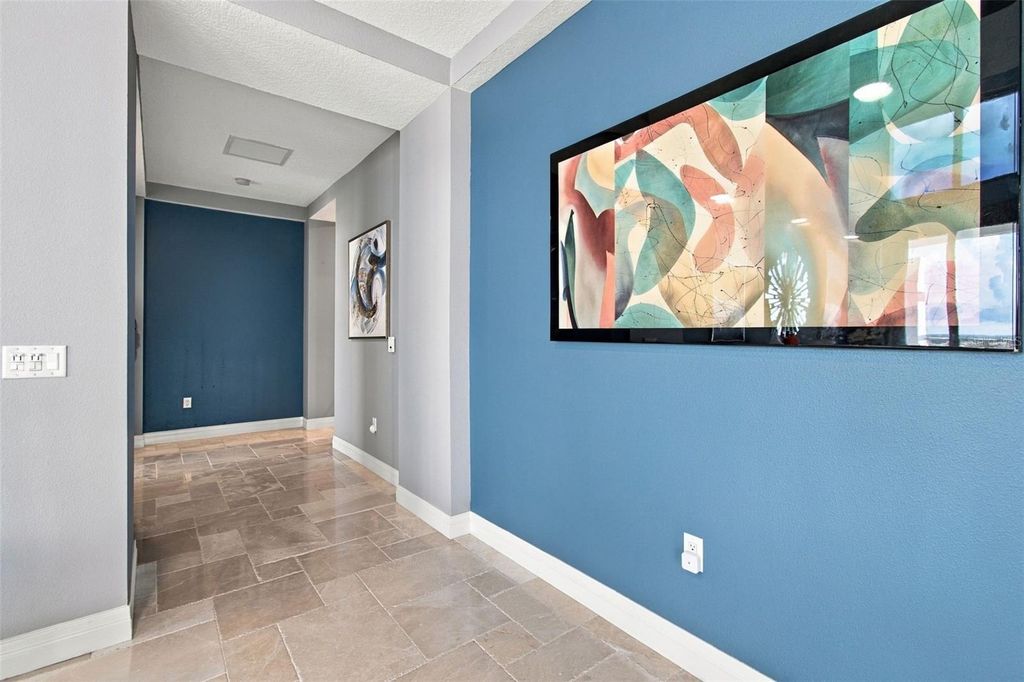 Image 36 of property listing at 1209 E CUMBERLAND AVENUE 2901, Tampa, FL 33602