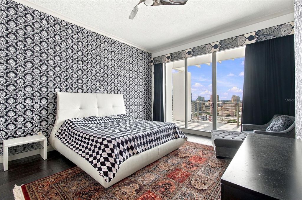 Image 37 of property listing at 1209 E CUMBERLAND AVENUE 2901, Tampa, FL 33602