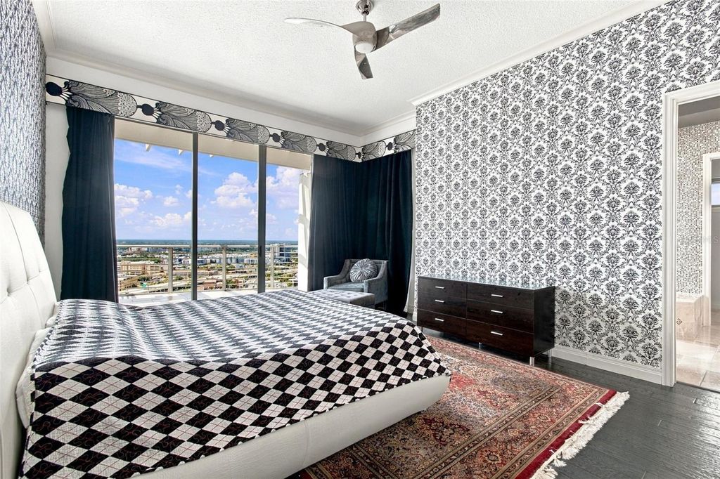 Image 38 of property listing at 1209 E CUMBERLAND AVENUE 2901, Tampa, FL 33602