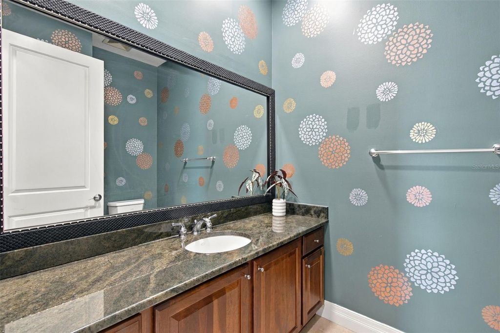 Image 45 of property listing at 1209 E CUMBERLAND AVENUE 2901, Tampa, FL 33602