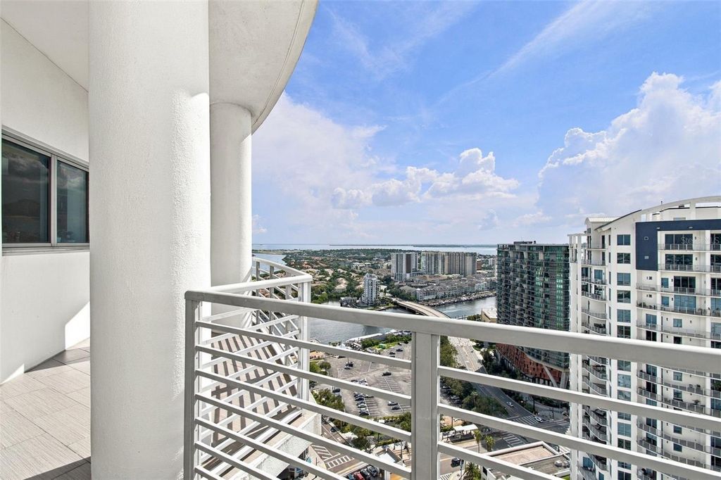 Image 69 of property listing at 1209 E CUMBERLAND AVENUE 2901, Tampa, FL 33602