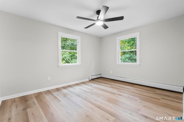 32 Woodhaven Drive, Burlington, CT 06013