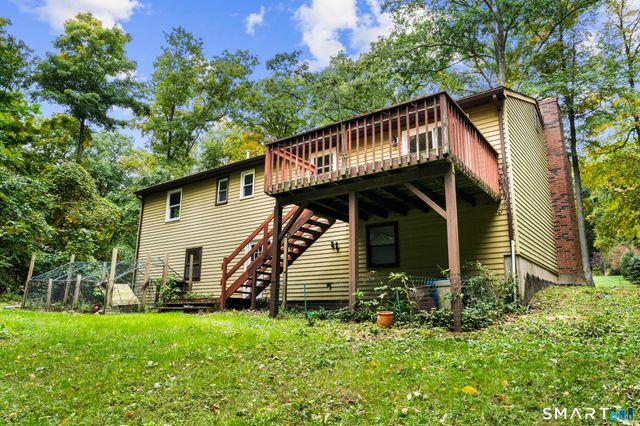 32 Woodhaven Drive, Burlington, CT 06013
