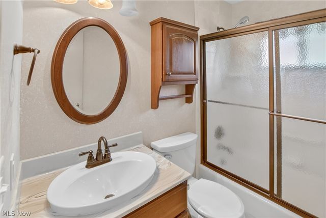 7704 Cecelia Drive, Parma, OH 44134