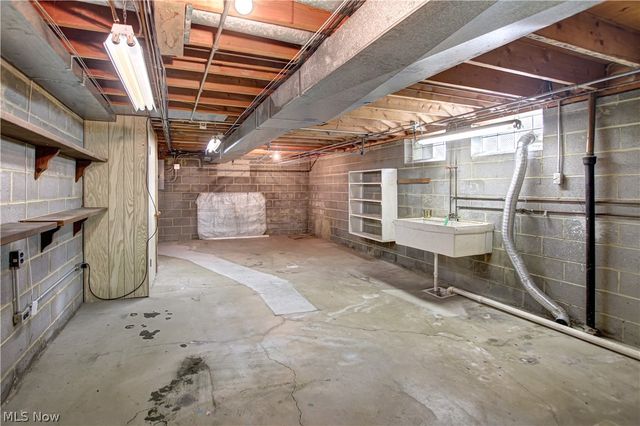 7704 Cecelia Drive, Parma, OH 44134