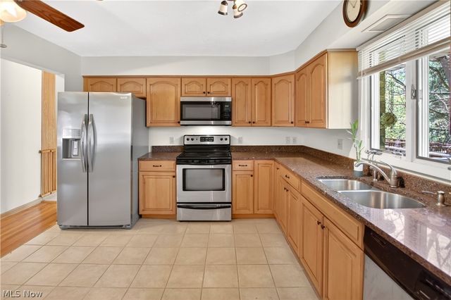 7704 Cecelia Drive, Parma, OH 44134