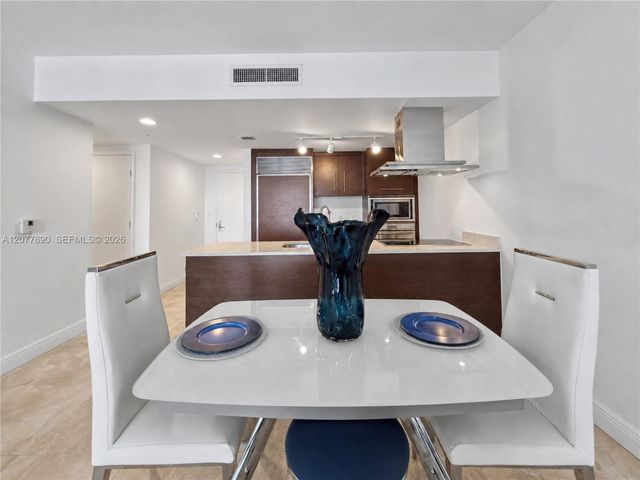 495 Brickell Avenue 2707, Miami, FL 33131