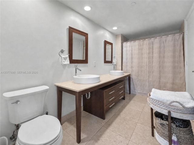 495 Brickell Avenue 2707, Miami, FL 33131