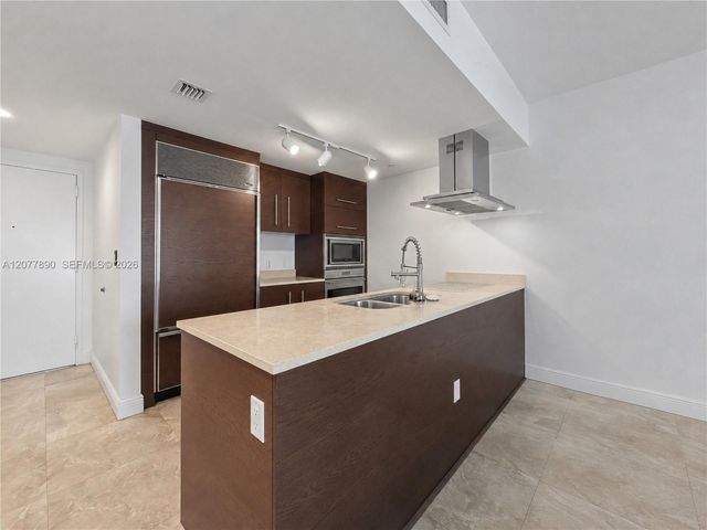 495 Brickell Avenue 2707, Miami, FL 33131