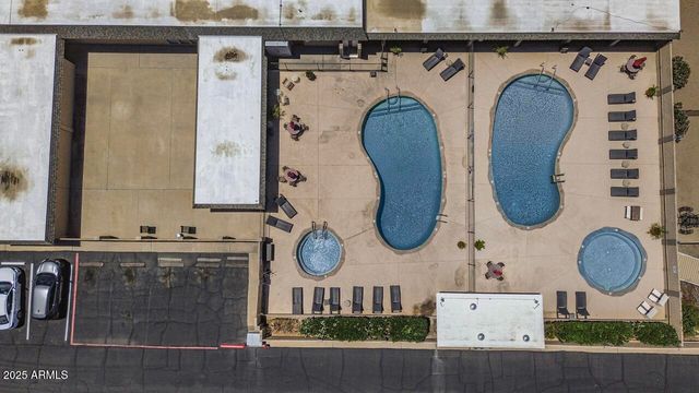 8401 N 67 Avenue 128, Glendale, AZ 85302