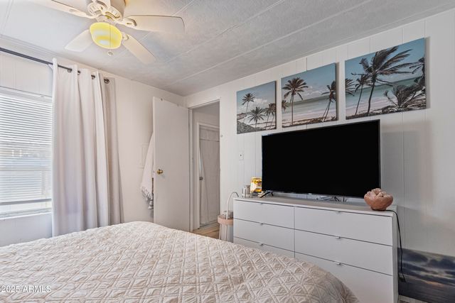 8401 N 67 Avenue 128, Glendale, AZ 85302