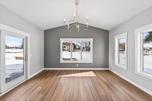 1079 Legend Lane, River Falls, WI 54022
