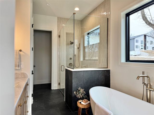 10321 Thorne Drive, West Des Moines, IA 50266