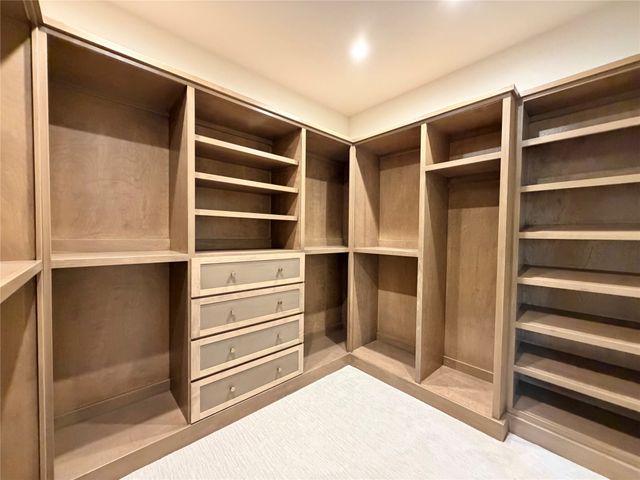 10321 Thorne Drive, West Des Moines, IA 50266