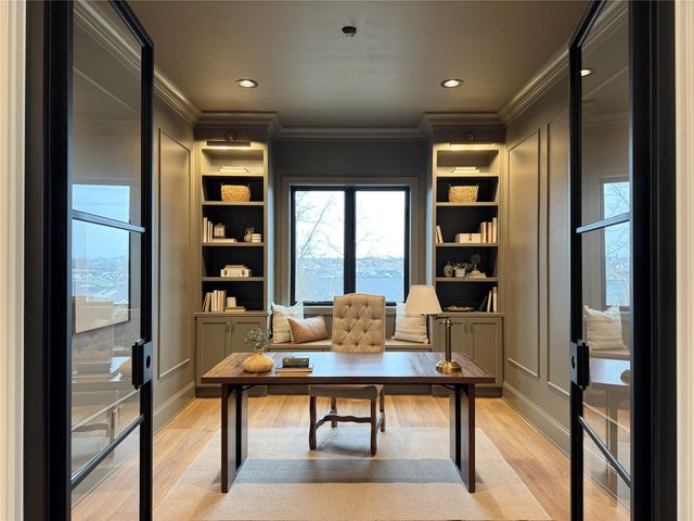 10321 Thorne Drive, West Des Moines, IA 50266