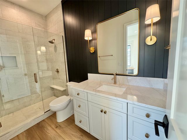 10321 Thorne Drive, West Des Moines, IA 50266