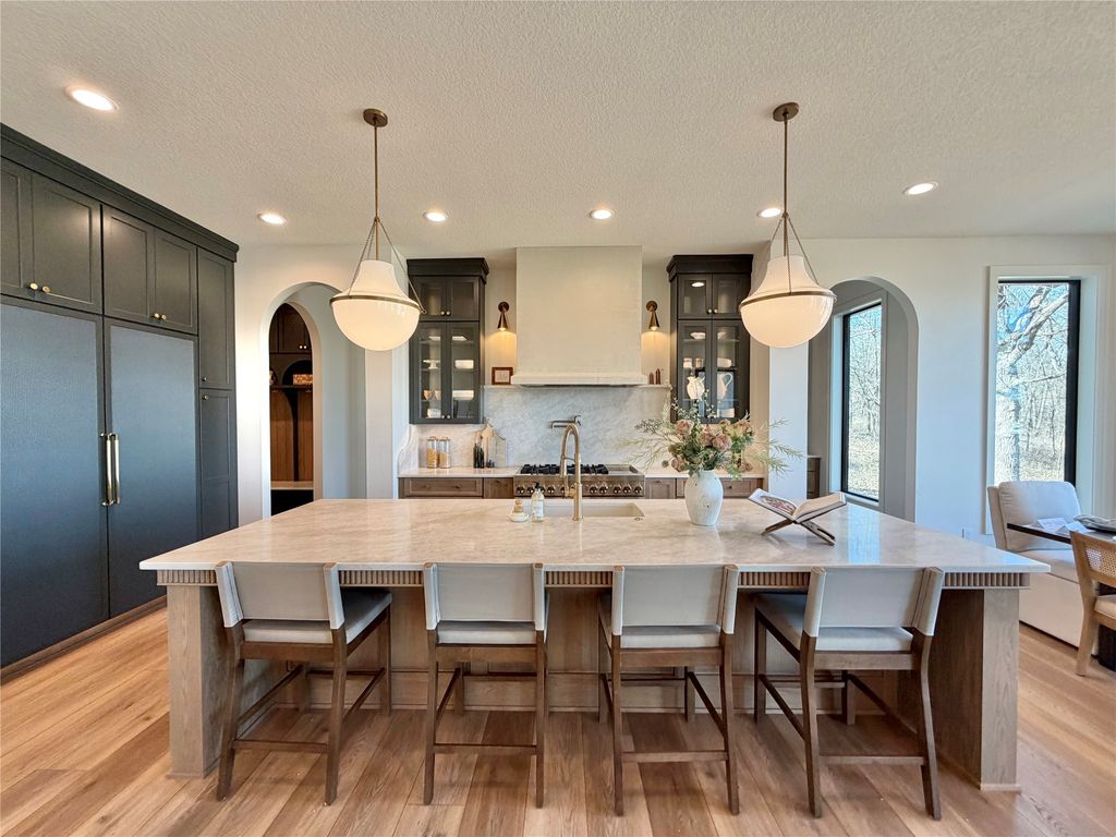 10321 Thorne Drive, West Des Moines, IA 50266