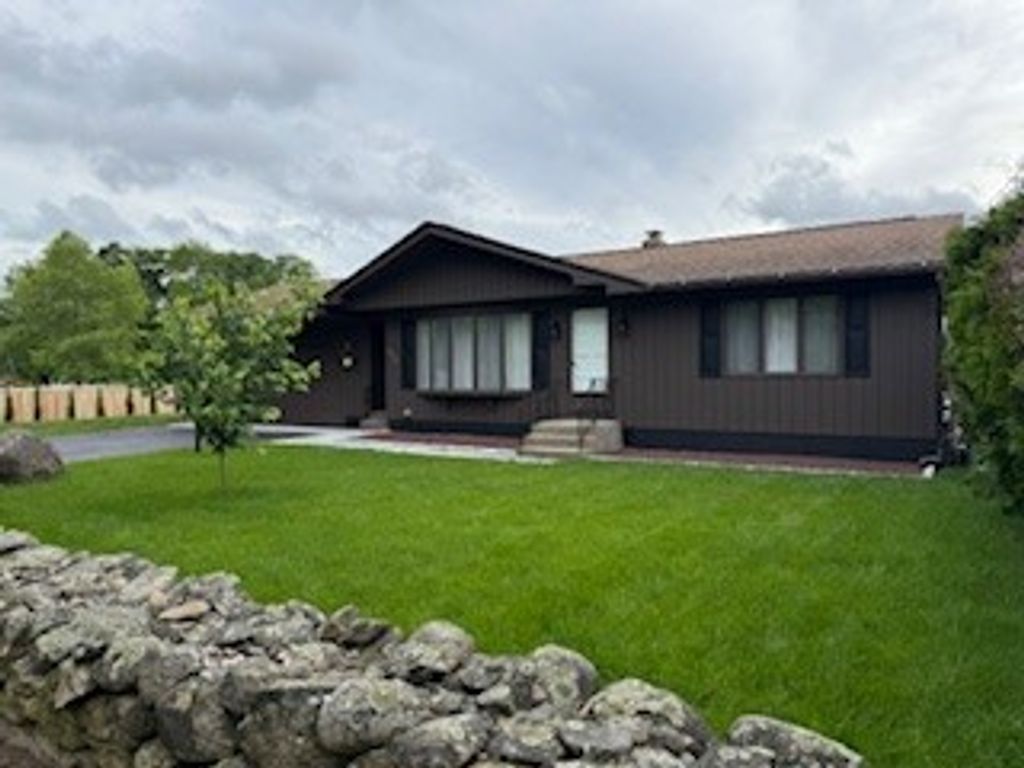 446 Angell Road, North Providence, RI 02904