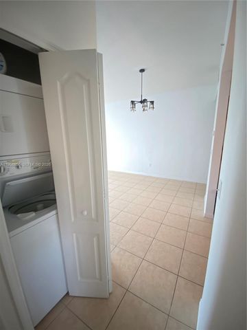 650 Palm Ave 4-A8, Hialeah, FL 33010