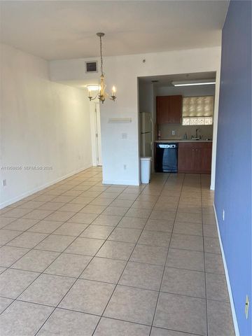 650 Palm Ave 4-A8, Hialeah, FL 33010