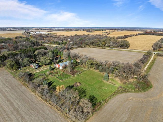 W1049 County Road D, Burlington, WI 53105