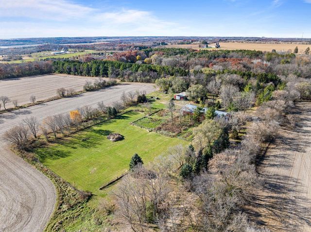 W1049 County Road D, Burlington, WI 53105