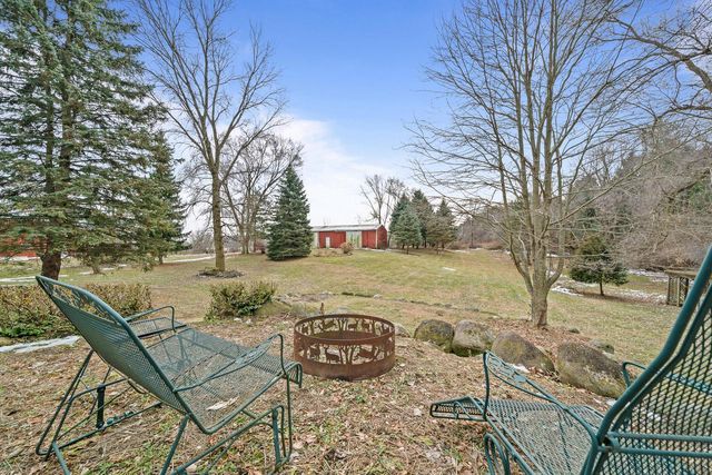 W1049 County Road D, Burlington, WI 53105
