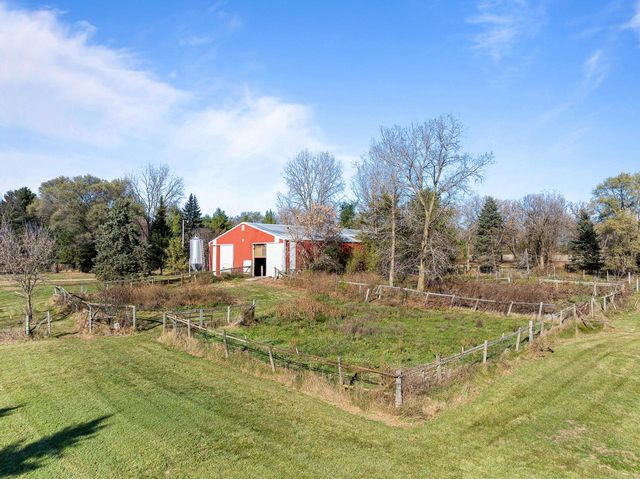 W1049 County Road D, Burlington, WI 53105
