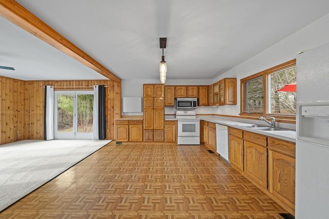 W1049 County Road D, Burlington, WI 53105