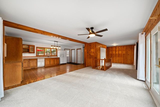 W1049 County Road D, Burlington, WI 53105